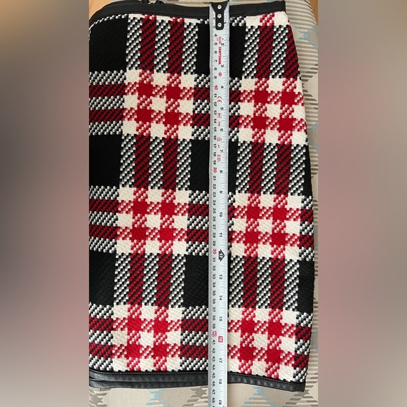 Mini skirt, size S. - Picture 5 of 6